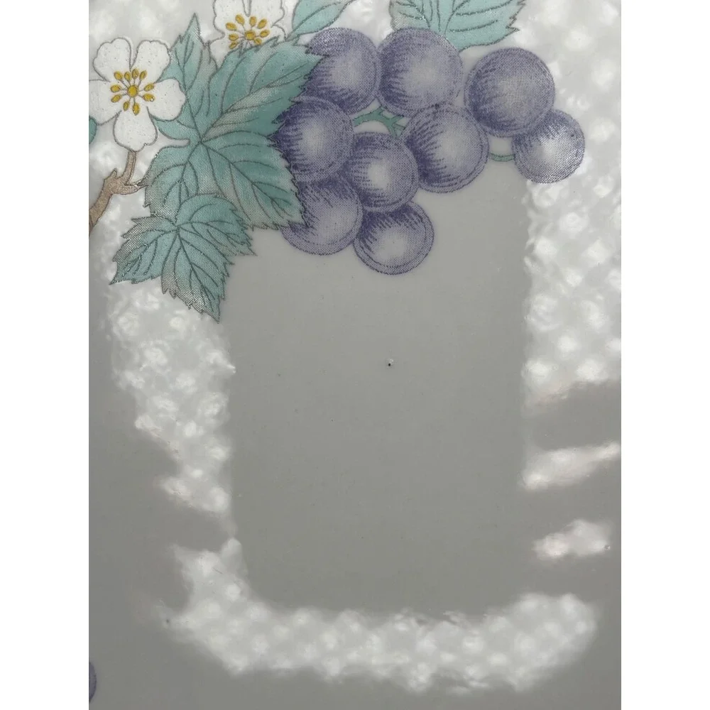 Kar Min Ceramic Quiche Tart Pan White Purple Grape Floral Fluted 9.5 Inch